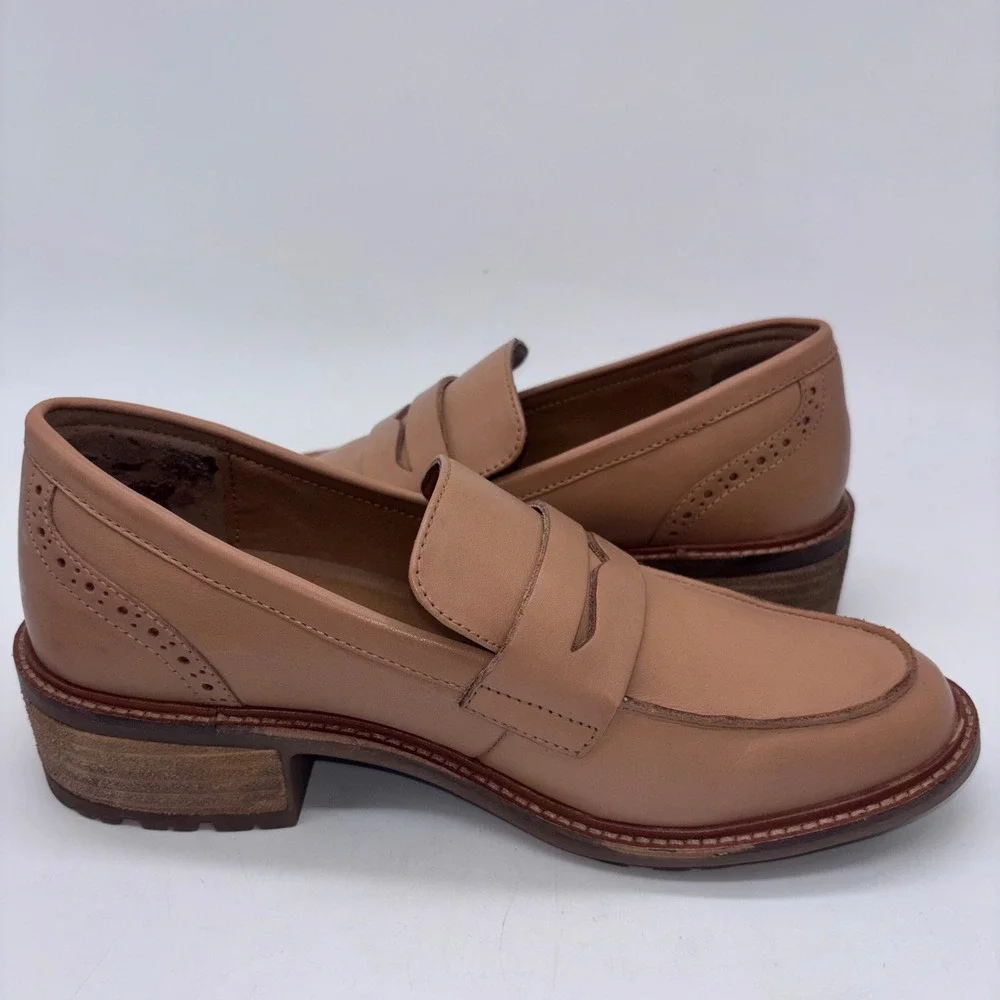Earth Lindy Penny Loafers Women 8M Tan Academic Neutral Classic Career Comfort